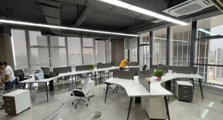 月薪5000+，辦公環(huán)境好！萬達(dá)附近高端寫字樓等你來